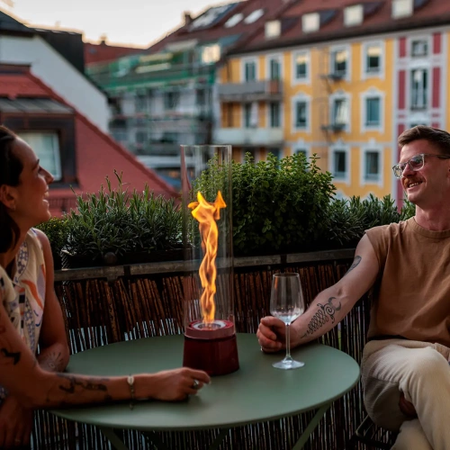 spin-air-1200-emaille-rouge-ambiance-exterieur-balcon