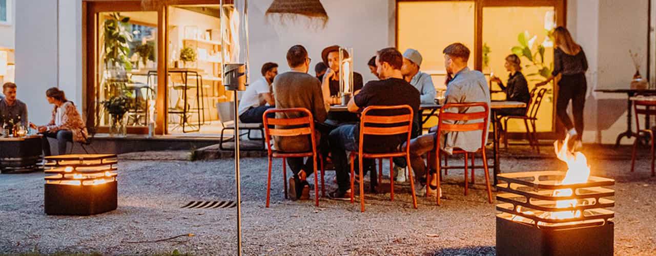 Ambiance terrasse extérieur avec brasero Cube de Hôfats